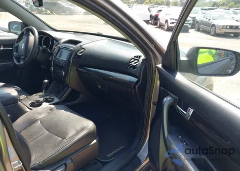 2011 Kia Sorento Ex V6 z USA, uszkodzony, nr VIN 5XYKUDA25BG176513